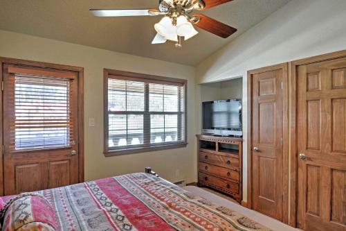 Red River Home With 2 Balconies - 1 Block To Main St!