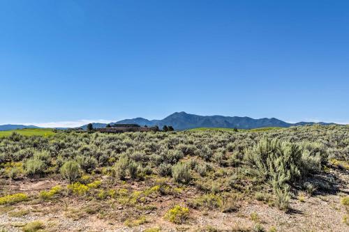 Rancho De Taos House With Balcony And Panoramic Views!