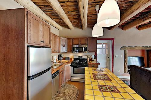 Apartamento Gorgeous Suite - Full Kitchen, Jetted Tub & 2 Kivas Duplex