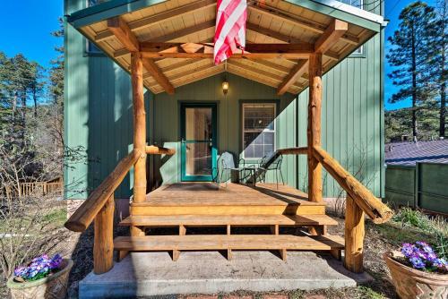 Secluded Riverside Cabin With Deck And Gas Grill!