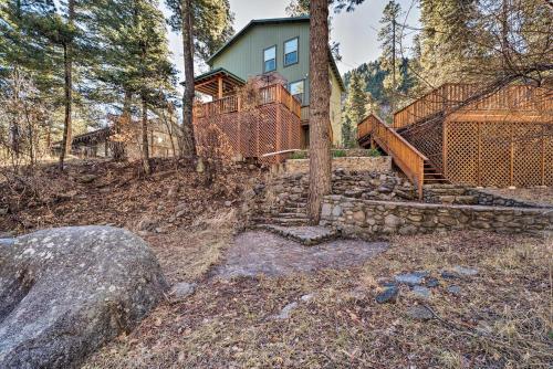 Secluded Riverside Cabin With Deck And Gas Grill!