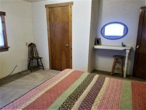 Carrizo Creek Cabin