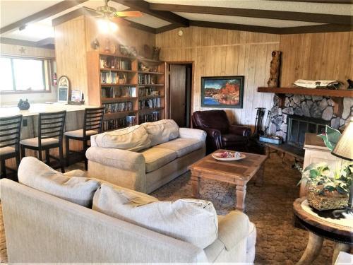 Lazy Bear Cabin