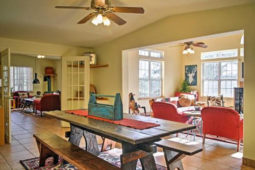 Quiet Ruidoso Hideaway - 2 Mi To Grindstone Lake!