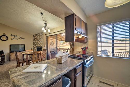 Apartamento Condo On Golf Course, 3 Mi To Downtown Ruidoso!
