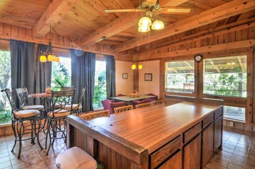 Chic Santa Fe Home At Dream Catcher Retreat Center