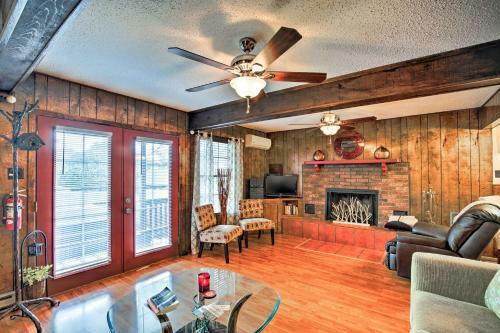 Ruidoso Downs Cabin With Deck Less Than 3 Miles To Race Track