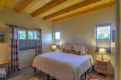Hidden Santa Fe Gem - Nestled In Tesuque Hills!