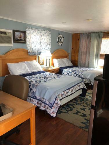 Hotel Hills Motel & Marina