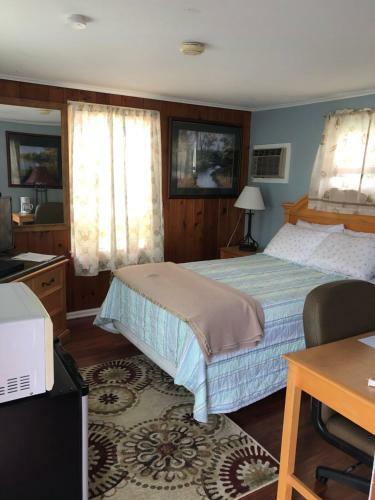 Hotel Hills Motel & Marina