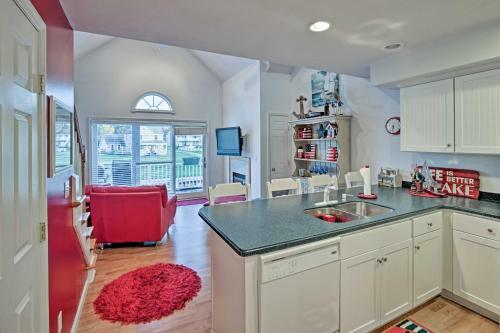 Townhome With Attached Boathouse On Alexandria Bay!