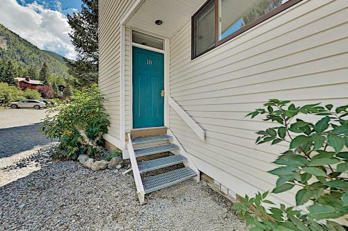 Apartamento Sierra Del Sol - River-view, Ski-in, Ski-out Gem Condo