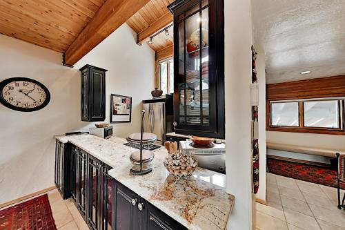 Apartamento Walk To Slopes! Designer Condo With Ski Locker Condo