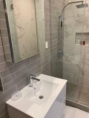 Cobble Hill Apartments 30 Day Stays