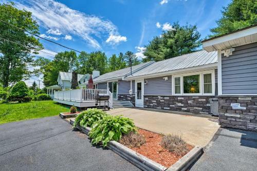 Quiet Home With Beach Access On Great Sacandaga Lake