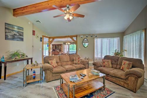 Quiet Home With Beach Access On Great Sacandaga Lake