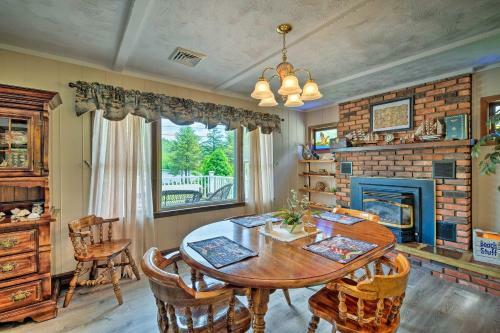 Quiet Home With Beach Access On Great Sacandaga Lake