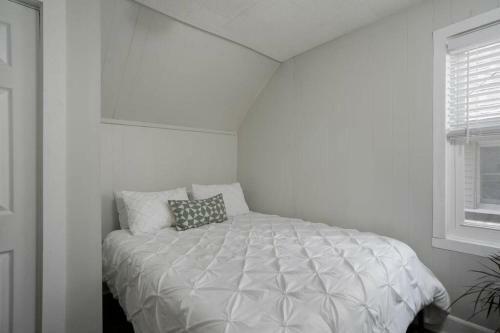 Apartamento Modern And Bright Elmwood Village Loft