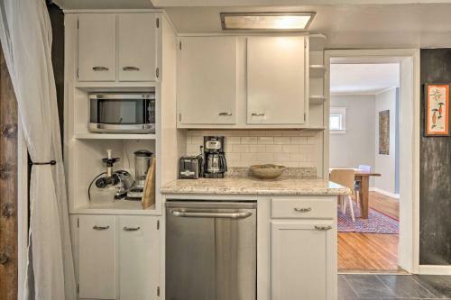 Modern, Comfortable Home, 2 Mi To Ub Campus!