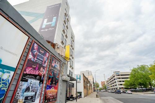 Hotel Ninety Five Fordham / St. Barnabas Hospital