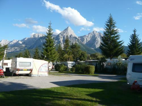 Hostal Happy Camp Hofherr