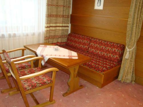 Hostal Hotel Garni Val-sinestra