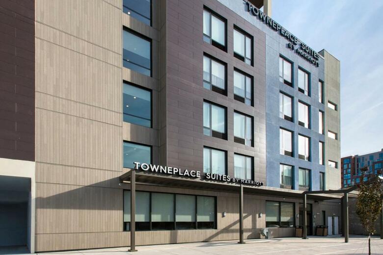 Hotel Towneplace Suites By Marriott New York Brooklyn