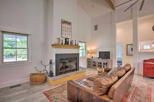 Luxury Hampton Bays Home - Walk To Shinnecock Bay