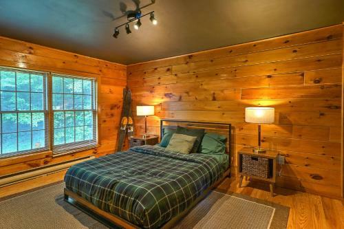Catskill Chalet Cabin About 3 Mi From Belleayre Resort!