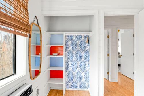 Cayuga Street Sunshine Retreat