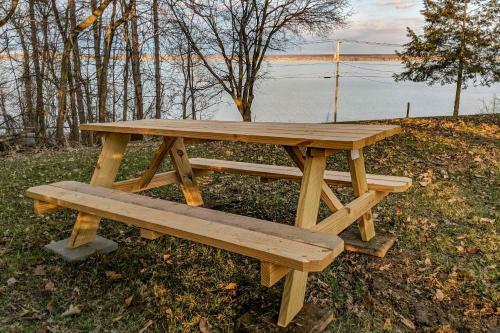 Renovated Cottage On Cayuga Lake Wine Trail