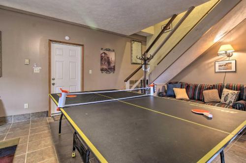 Luxury Asheville Home With Game Room, Fire Pit And Deck