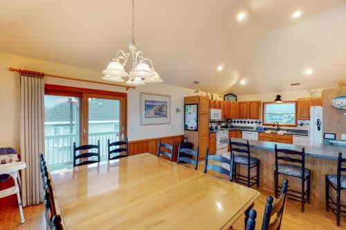 Carolina Beach Retreat #13-3
