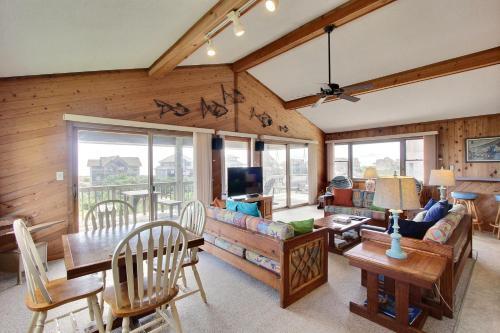 Lee's Loft #50-2