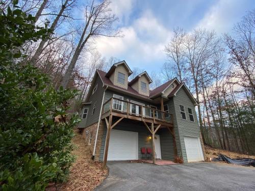 Highland Hideaway Home