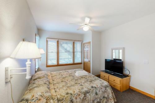 Island Tempest #9-i
