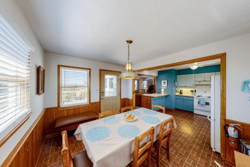 Askins Creek Cottage
