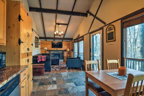 Cozy Beech Mountain Family Retreat With 2 Decks!