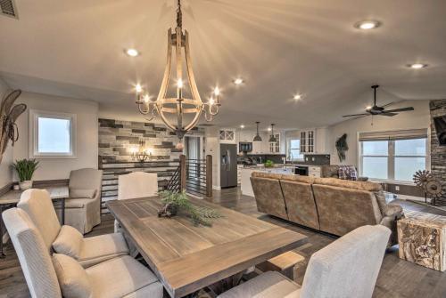 Ski-in And Ski-out Beech Mountain Cabin With Deck!