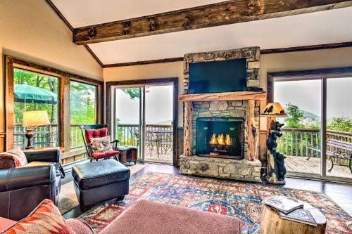 Treetop Retreat With Game Room 3mi To Beech Mtn!