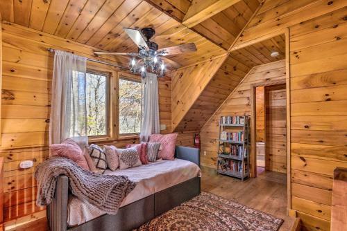 Beech Mountain Hideaway About 3 Miles To Ski Resort!
