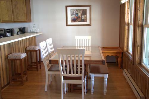 2102 - Silver 2 Bdrm - 1000 Sf Sleeps 4