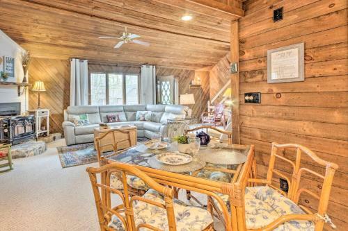 Rustic-chic Home With Deck 1 Mi To Ski Resort
