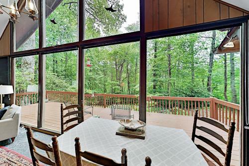 1682 Connestee Trl Cottage