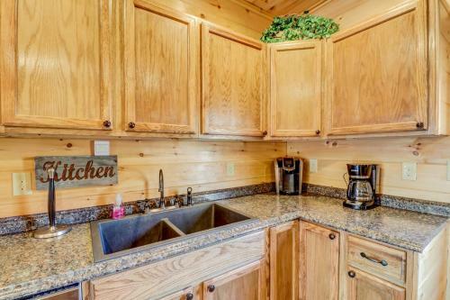 4 Bed 3 Bath Vacation Home In Bryson City