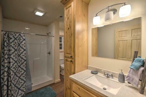 Bryson City Cabin On Tuck River And Fire Pit!