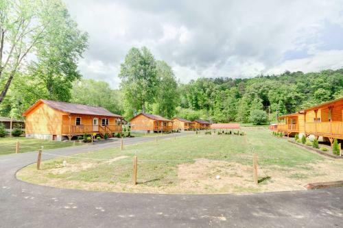 Bryson City Cabin On Tuck River And Fire Pit!