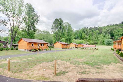 Bryson City Cabin On Tuck River And Fire Pit!