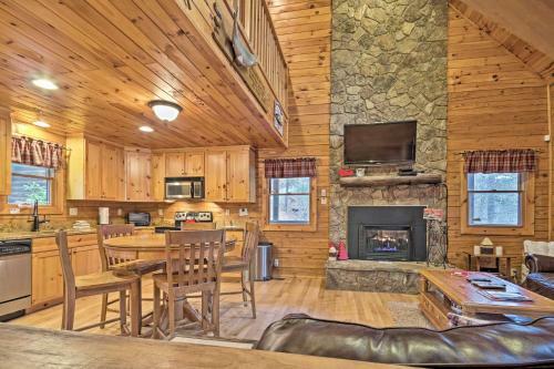 Forest Lake Cabin - Walk To Fingerlake!