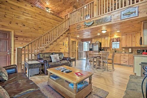 Forest Lake Cabin - Walk To Fingerlake!
